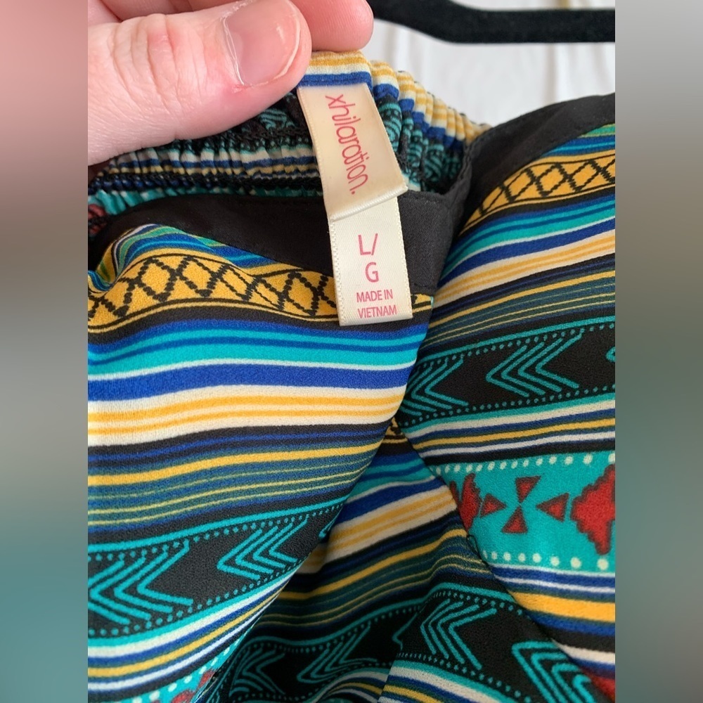 NWOT Colorful Striped Southwestern Aztec print dress size Large - Picture 2 of 5